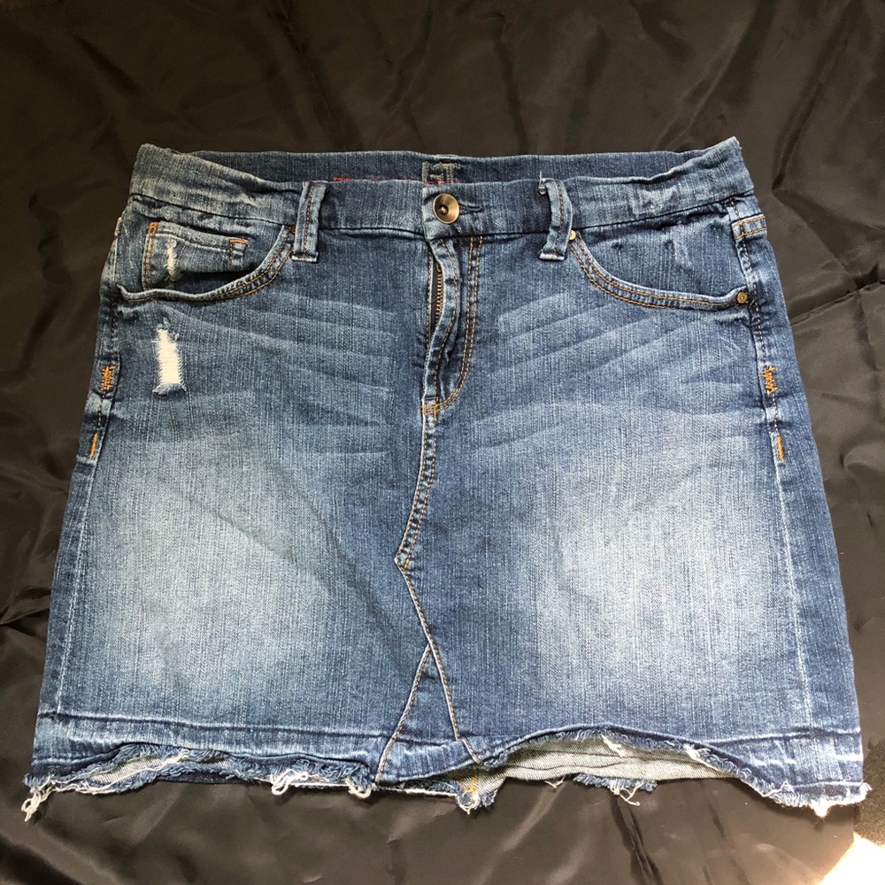 Distressed liT skirt